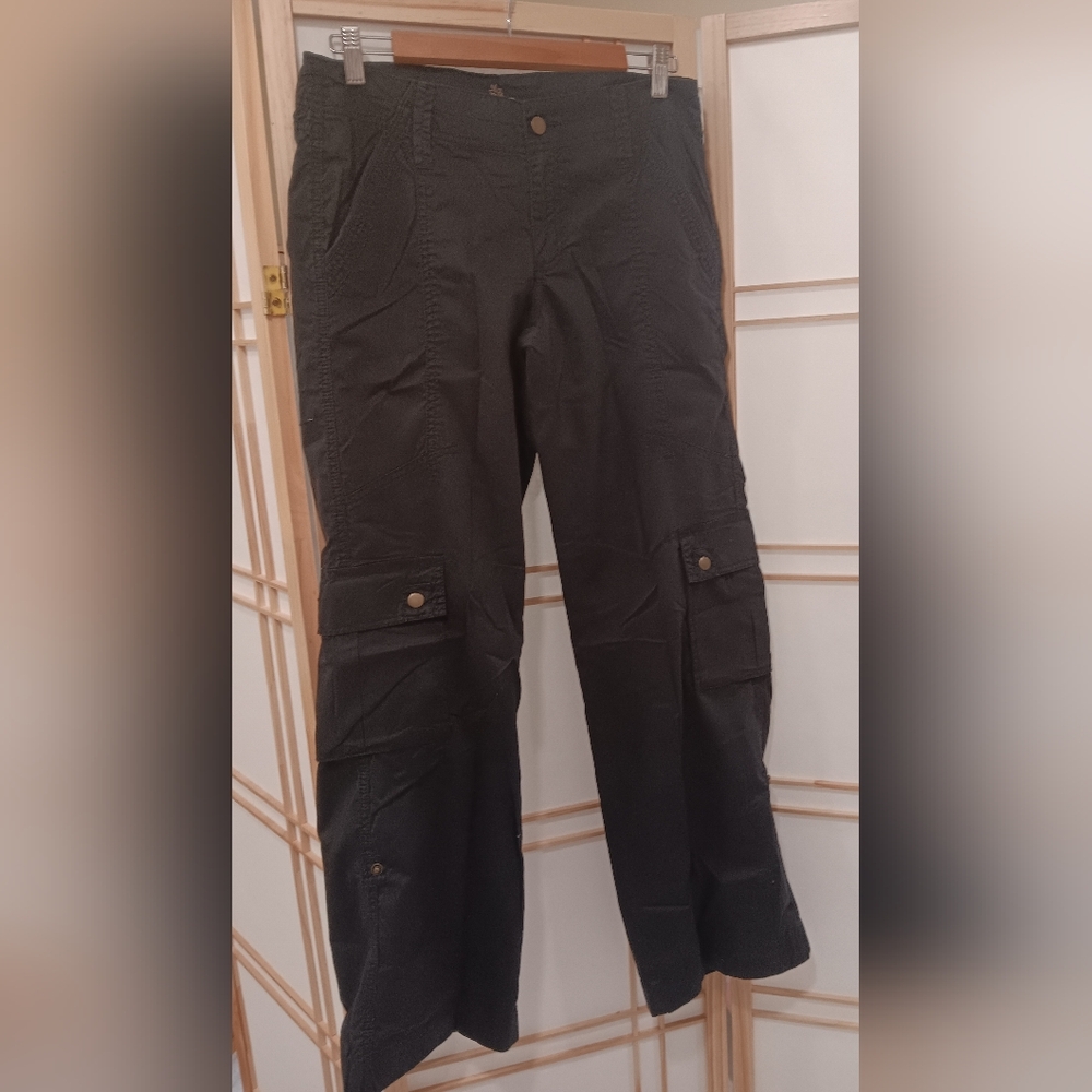 Caslon Black Cargo Pants with Relaxed Fit